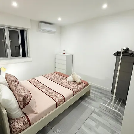 Pensionat Staysanto In Loures