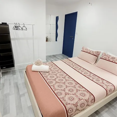 Pensionat Staysanto In Loures