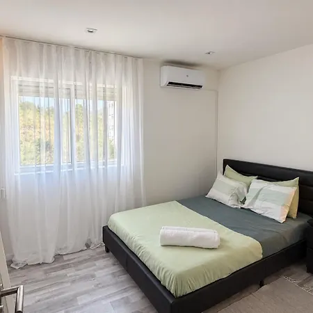 Staysanto In * Loures
