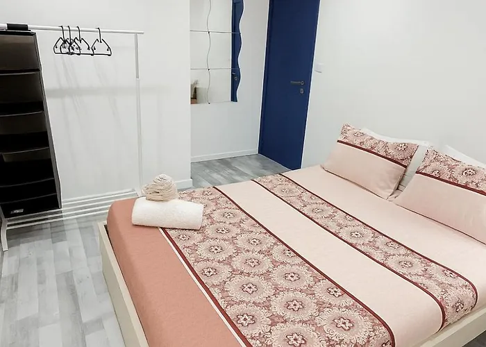 Guest house Staysanto In Loures