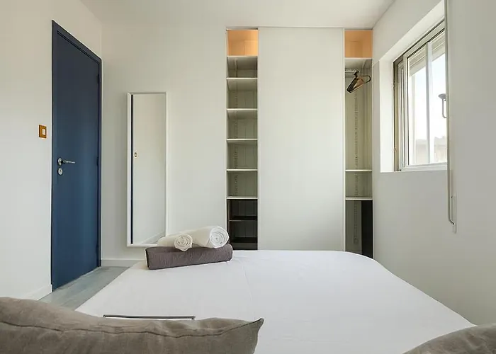 Staysanto In Guest house Loures